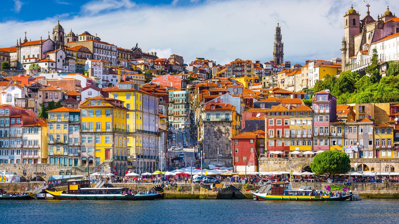 Cheap Flights from London to Porto from C$ 42 | (LON - OPO) - KAYAK