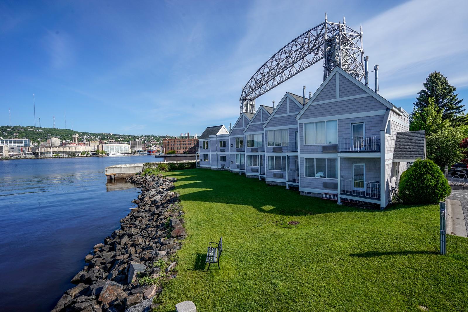 South Pier Inn C$ 84 (C̶$̶ ̶4̶2̶0̶). Duluth Hotel Deals & Reviews